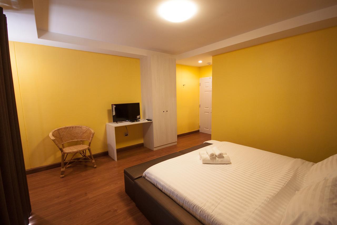 Jong Lux Pak Dee Bed & Breakfast Uttaradit Exterior foto