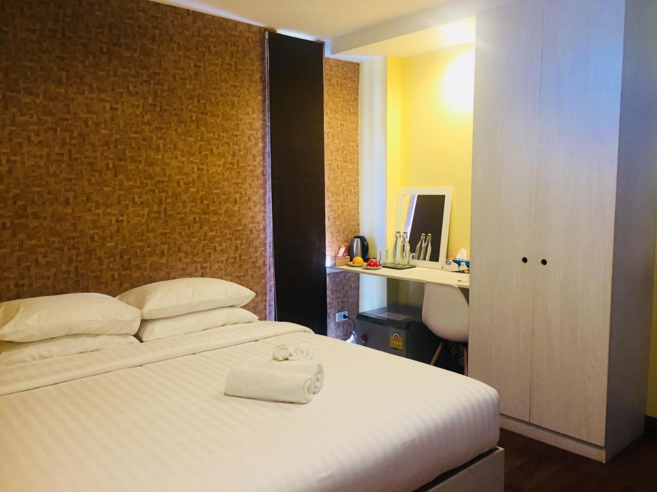Jong Lux Pak Dee Bed & Breakfast Uttaradit Exterior foto